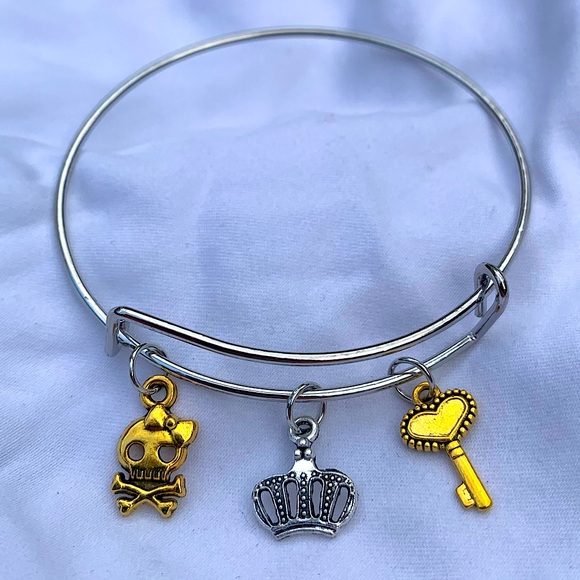 Brand New! Handmade! Adjustable Charm Bangle Bracelet! - Picture 1 of 5